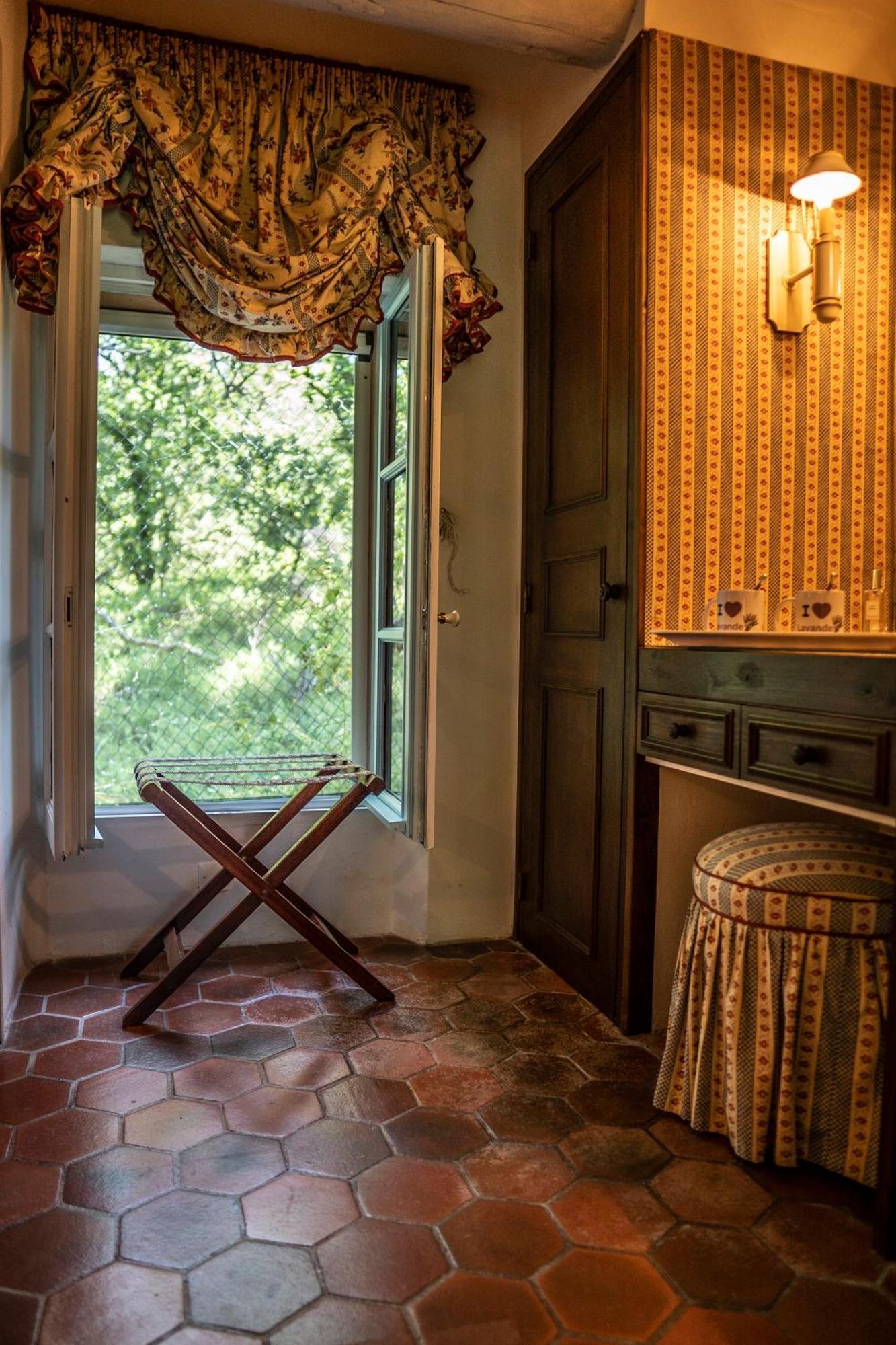 Domaine Des Tilleuls D'Or Saint-Cézaire-sur-Siagne 部屋 写真